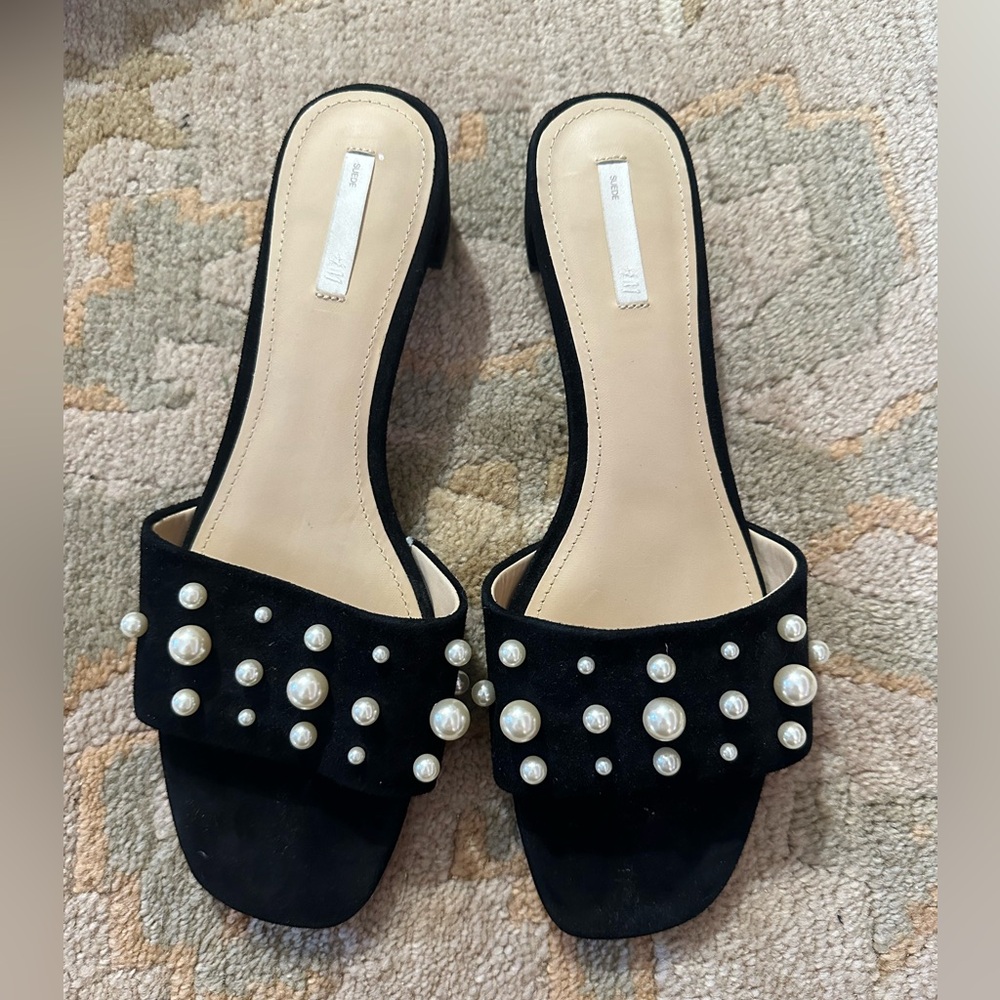 H&M premium suede sandals with pearl 42